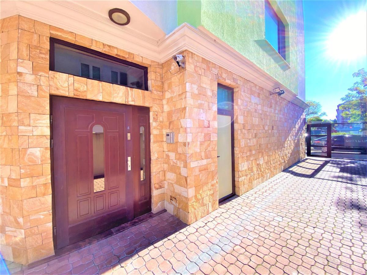 Botabara 312 Self Catering Beach Apartment Pomorie Exterior photo