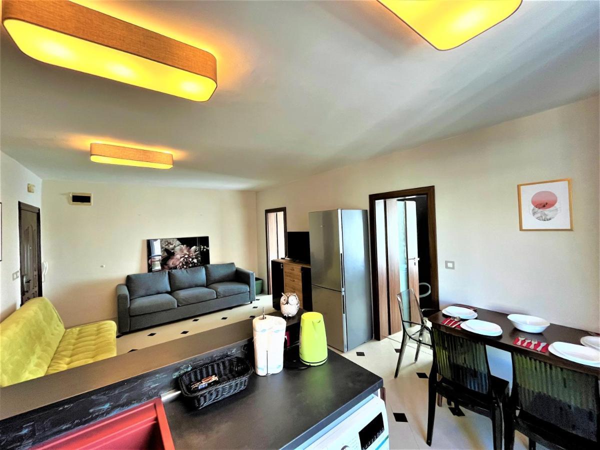 Botabara 312 Self Catering Beach Apartment Pomorie Exterior photo