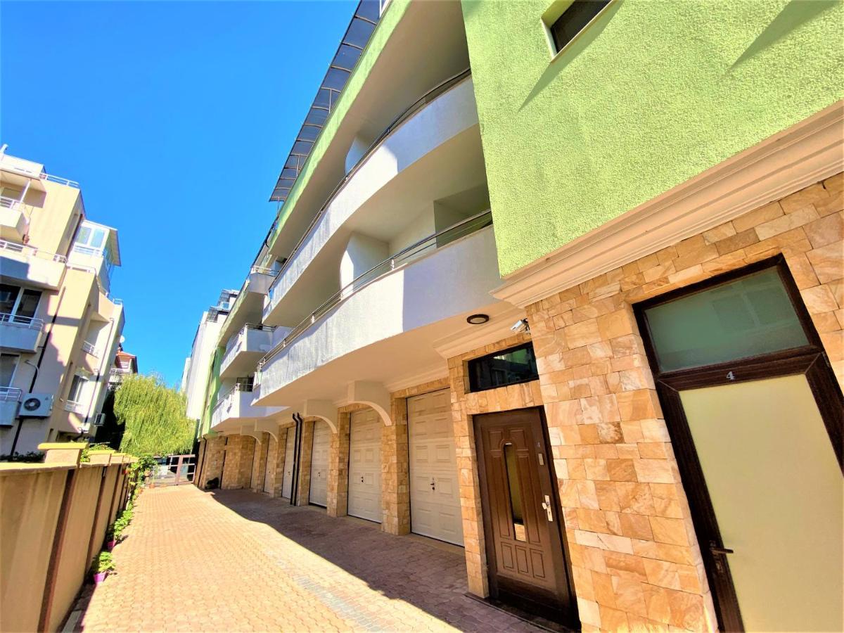 Botabara 312 Self Catering Beach Apartment Pomorie Exterior photo