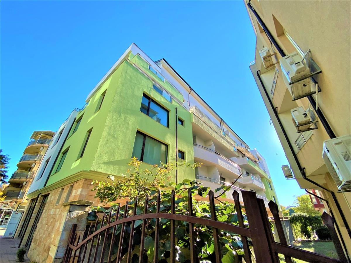 Botabara 312 Self Catering Beach Apartment Pomorie Exterior photo