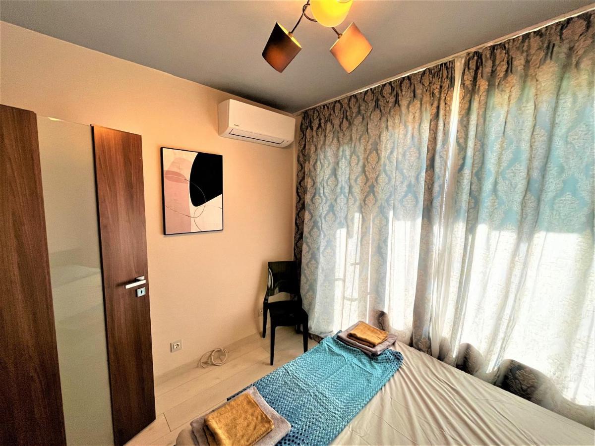 Botabara 312 Self Catering Beach Apartment Pomorie Exterior photo