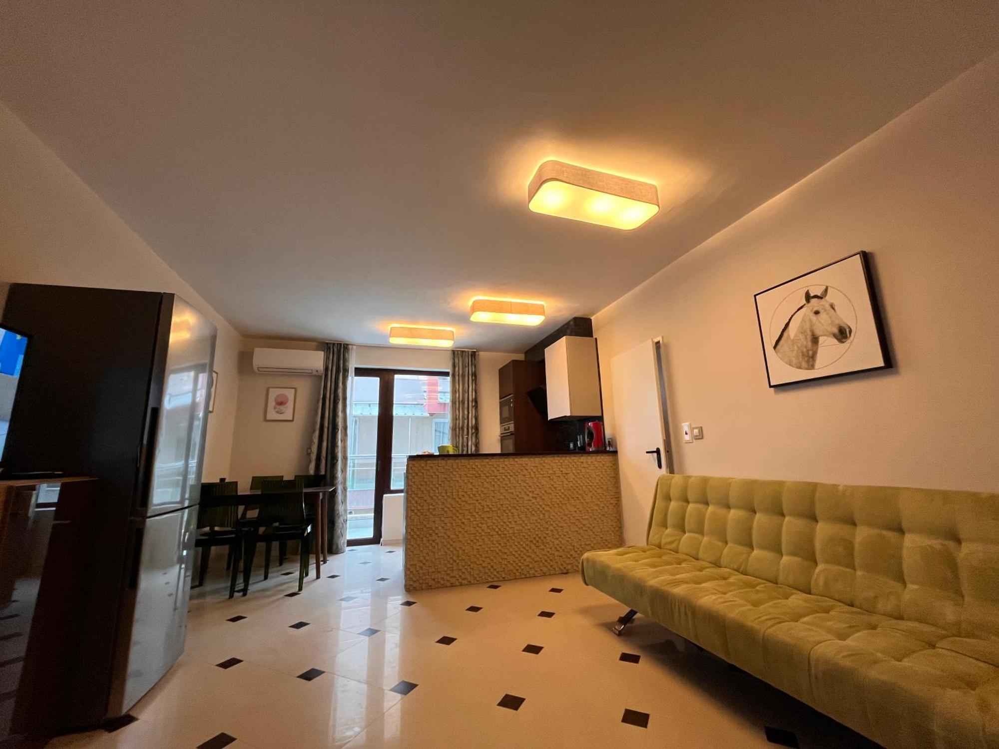 Botabara 312 Self Catering Beach Apartment Pomorie Exterior photo