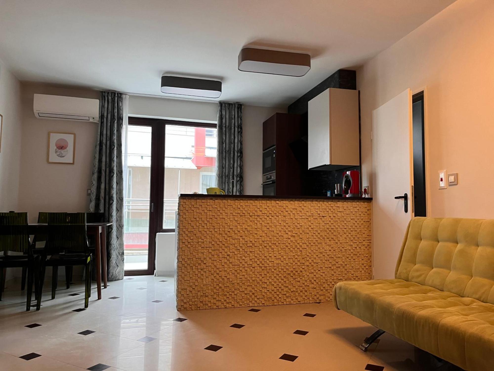 Botabara 312 Self Catering Beach Apartment Pomorie Exterior photo